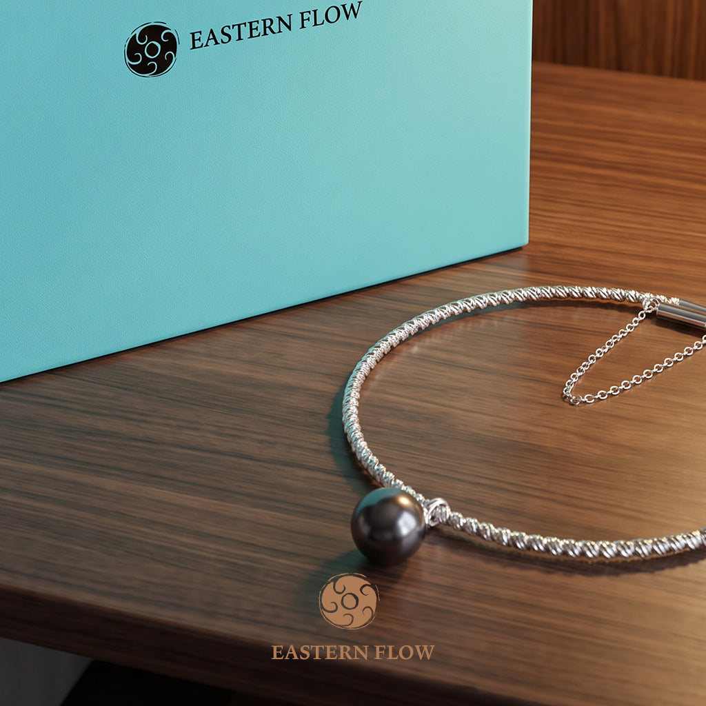The Flow of Water: Single Natural Tahitian South Sea Pearl Bangle