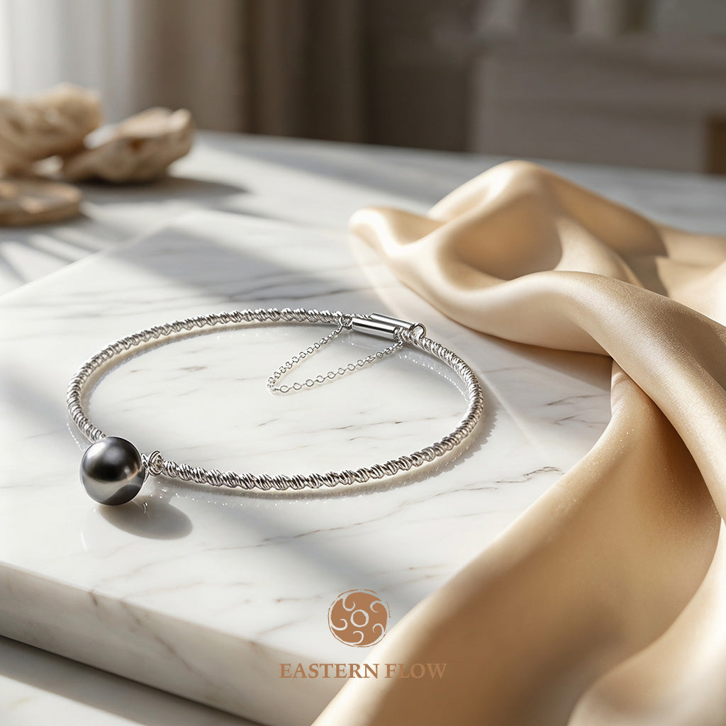 The Flow of Water: Single Natural Tahitian South Sea Pearl Bangle