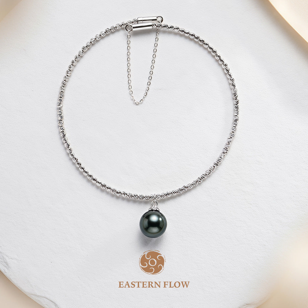 The Flow of Water: Single Natural Tahitian South Sea Pearl Bangle